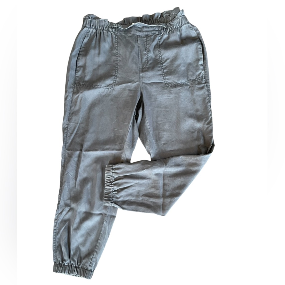 LOFT Charcoal Grey Ruffle Waist Lightweight Joggers Pull-On Casual Size MEDIUM